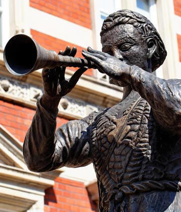 AdvocateAssociate AdvocateAssociate